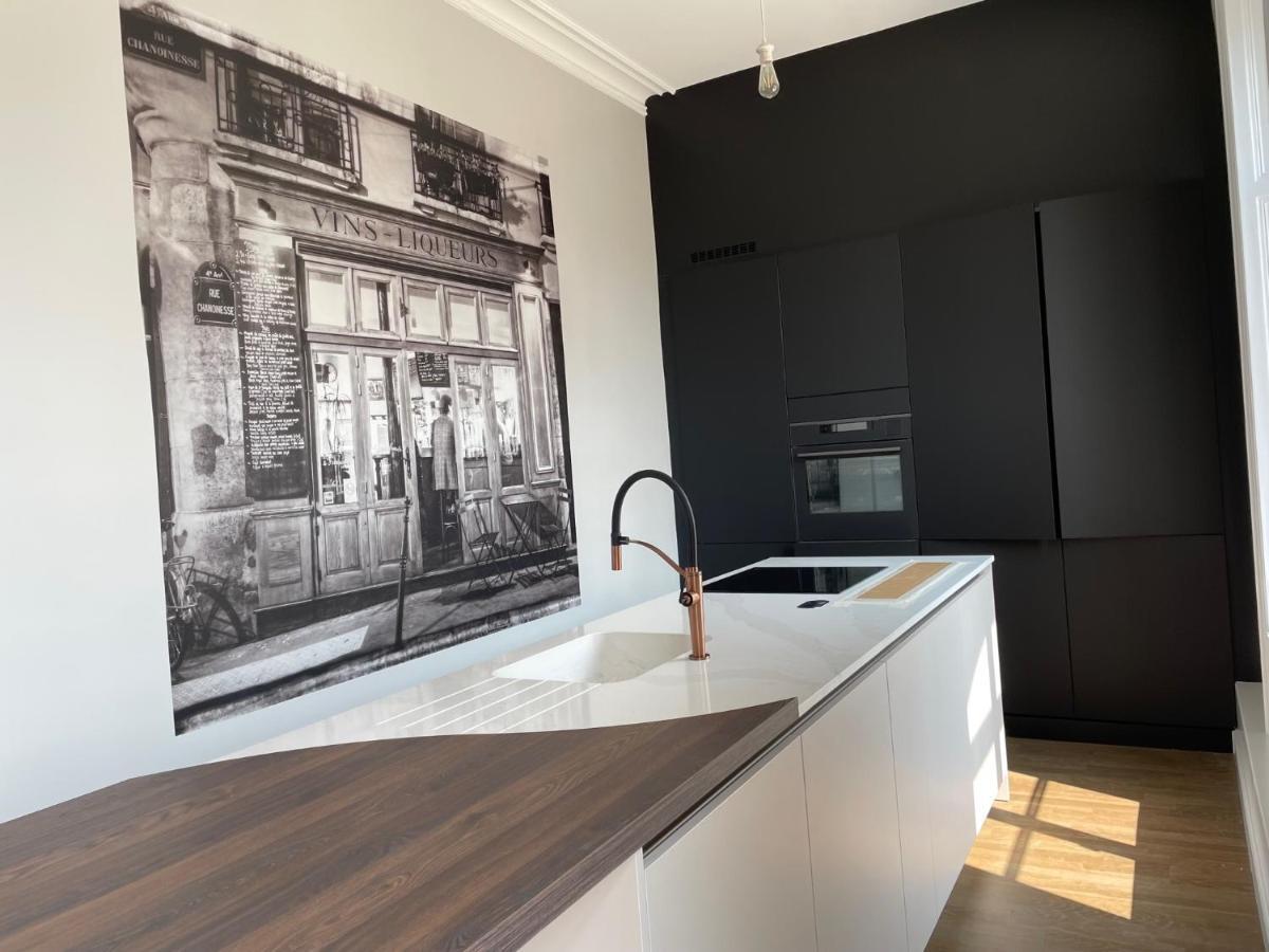 appartement entièrement rénové de 100 M2 à 2 pas de la plage Les Sables-dʼOlonne Exterior foto
